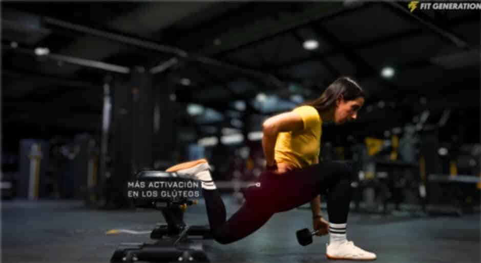 Cómo hacer sentadillas búlgaras correctamente 16 » Tienda VitaSport Mano coges la mancuerna