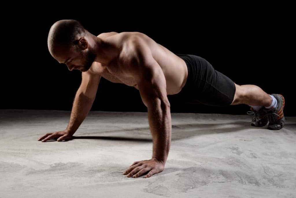 Flexiones de brazo con aplauso 1 1024x684jpg
